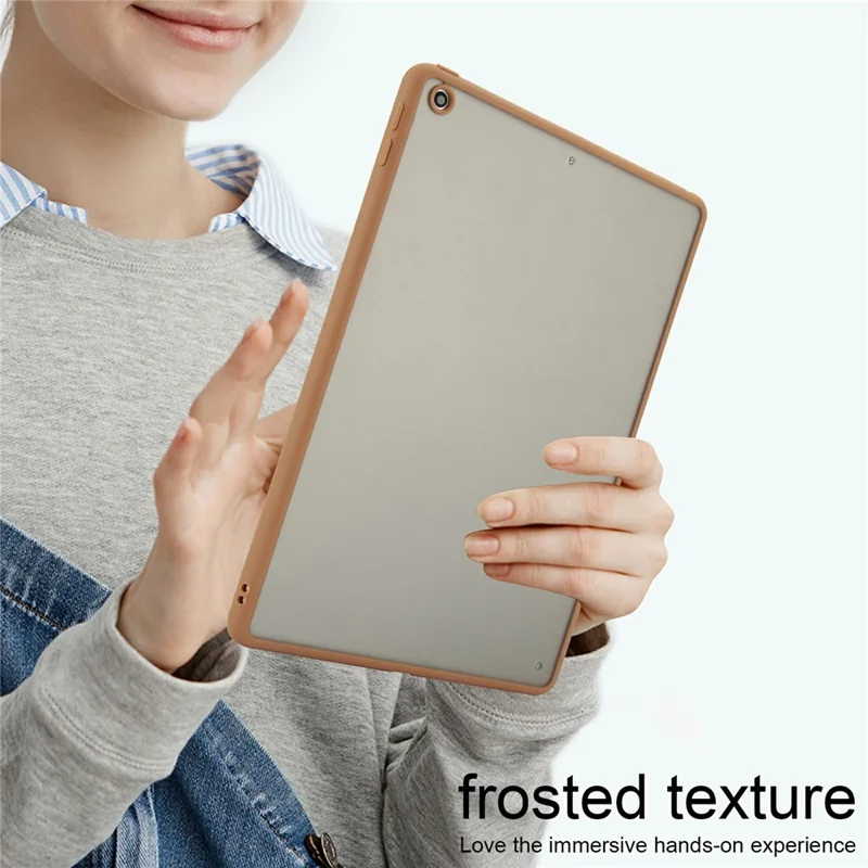 Funda para iPad de 9,7 pulgadas (2018) / (2017) Piel Táctil Mate Acrílica TPU Resistente a los Golpes - Oro Desierto