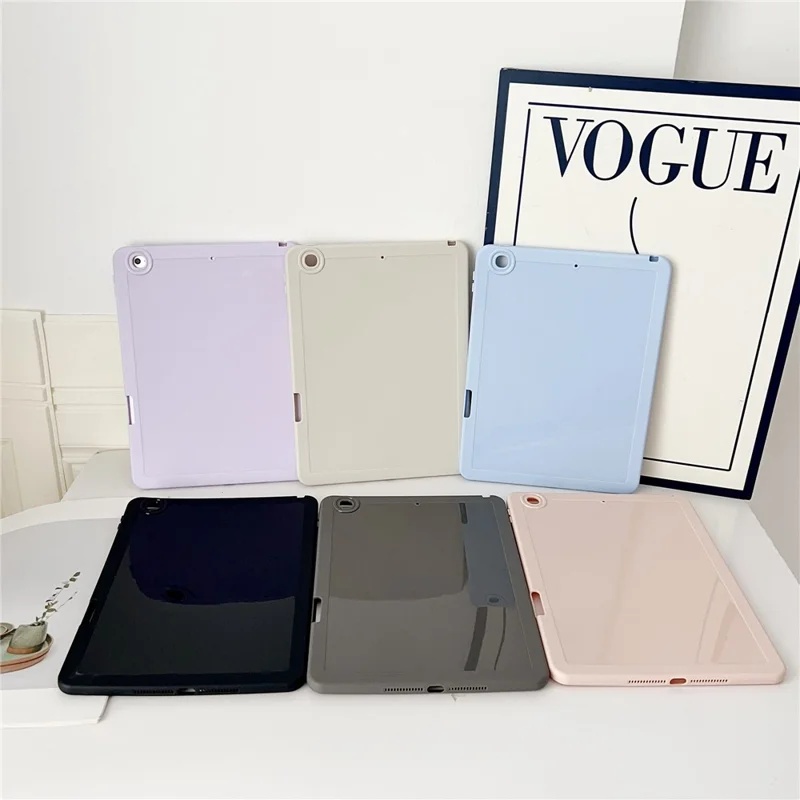 Tablet Case For iPad 9.7-inch (2018)  /  (2017)  /  Air 2 Shockproof Soft TPU Cover with Pencil Holder - Grey