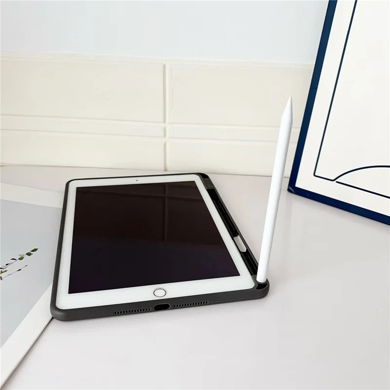 Tablet Case For iPad 9.7-inch (2018)  /  (2017)  /  Air 2 Shockproof Soft TPU Cover with Pencil Holder - White