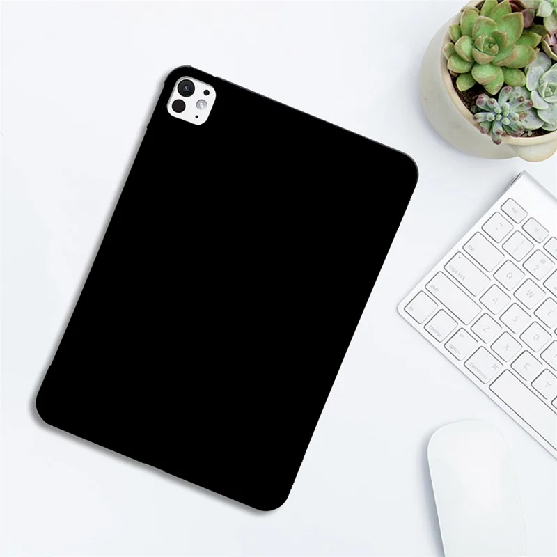 Étui pour iPad Pro 13 (2025) / (2024) - Mince, mat, protection en TPU - Noir