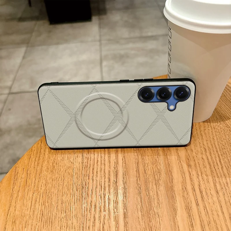 Capa Magnética para Samsung Galaxy A26 5G, Capa Antiqueda em PU, TPU e PC com Padrão X, Cinzenta