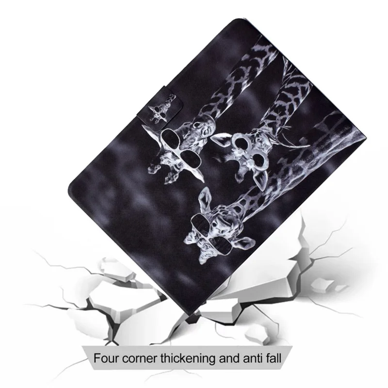 For iPad (2025) / 10.9 (2022) Pattern Printing PU Leather Tablet Case Fold Stand Magnetic Flip Cover with Card Holder - Three Giraffes