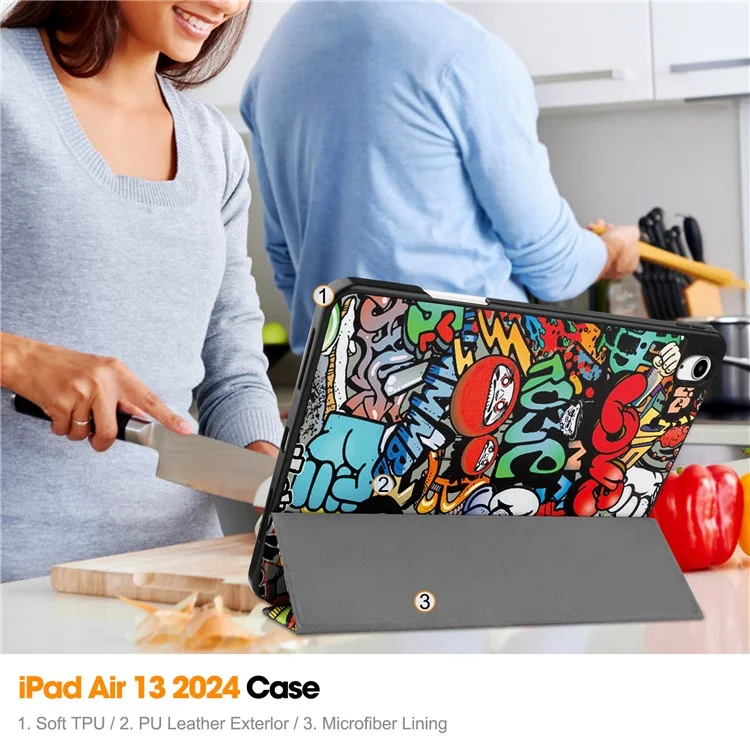 Para iPad Air 13 (2024) Carcasa Estampado Patrón Tri-fold Soporte Cubierta de Cuero con Ranura para Bolígrafo - Graffiti