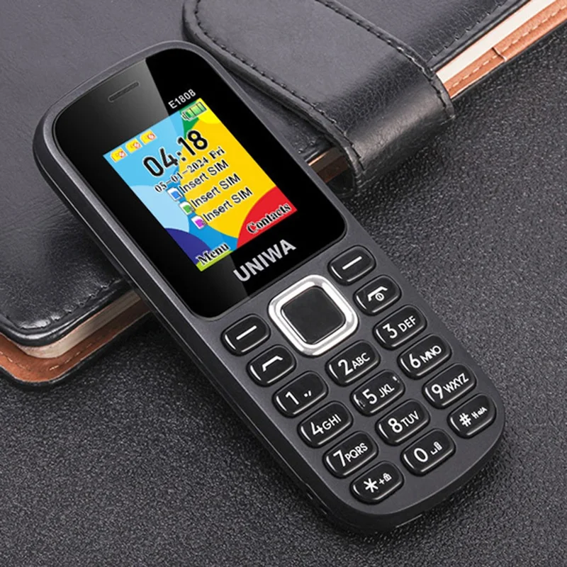 UNIWA E1808 1.77 Inch 3 SIM Card 3 Standby Phone with Flashlight Radio Function - Green