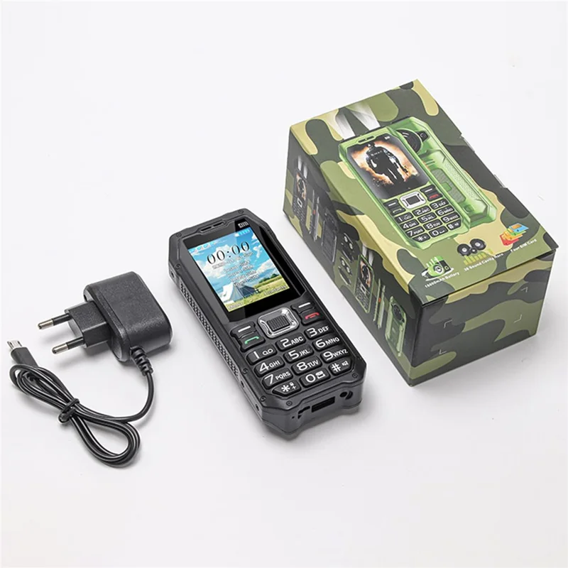 UNIWA M6000 2.4-Inch 2G 4-SIM Cards Ultra Long Standby Cell Phone with Power Bank Function - Green