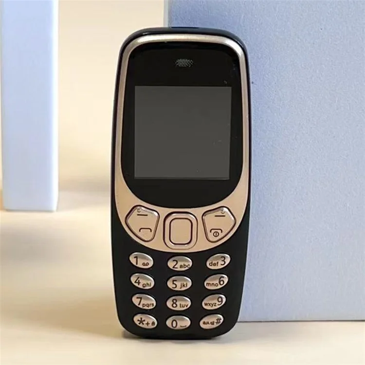 Q3308 1.33 pulgadas Mini Triple SIM Standby 2G Bar Phone - Negro