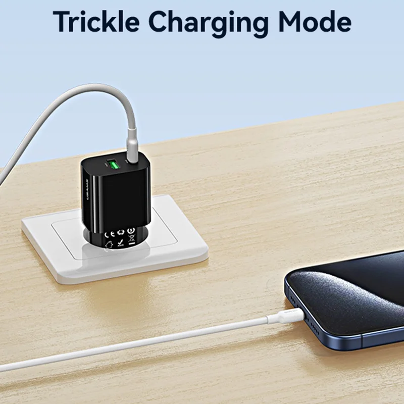 Carregador Rápido USAMS CC316 T65 30W para iPhone 8 - Série 16, Adaptador de Energia Duplo USB-A + USB-C - Plugue UE / Preto