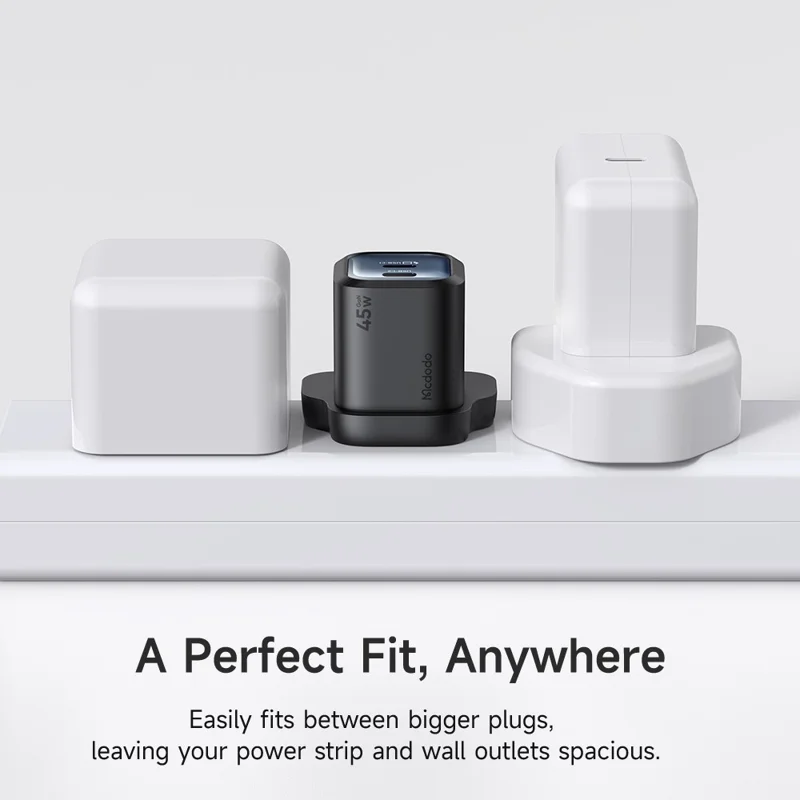 MCDODO CH-099 UK Plug 45W Ultimate Mini GaN Charger Dual USB C Fast Charging Power Adapter - Black