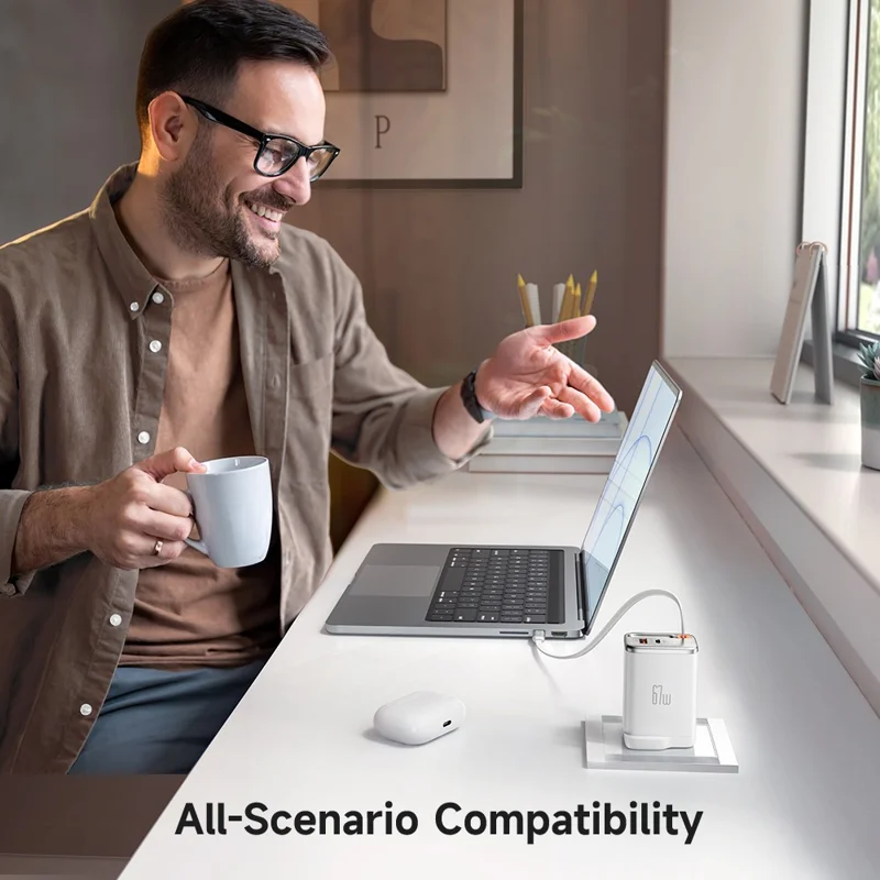 MCDODO CH-409 FreeGo 67W GaN Charger USB-C USB-A Power Adapter with Built-in Retractable Cable, UK Plug - White