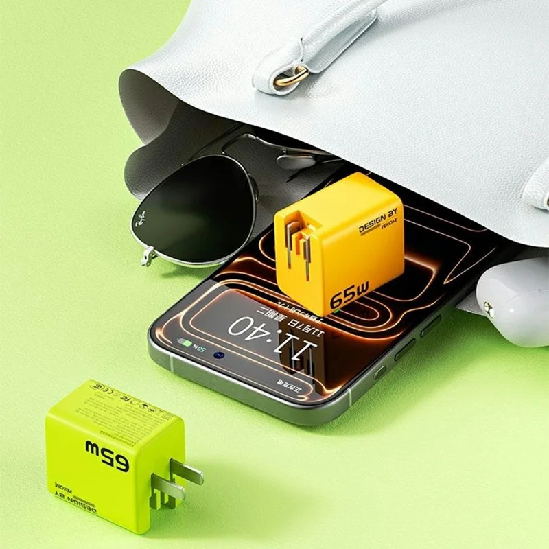 WEKOME WP-U45 65W GaN Charger Fast Charging Power Adapter with Multiple Ports - Green  /  EU Plug