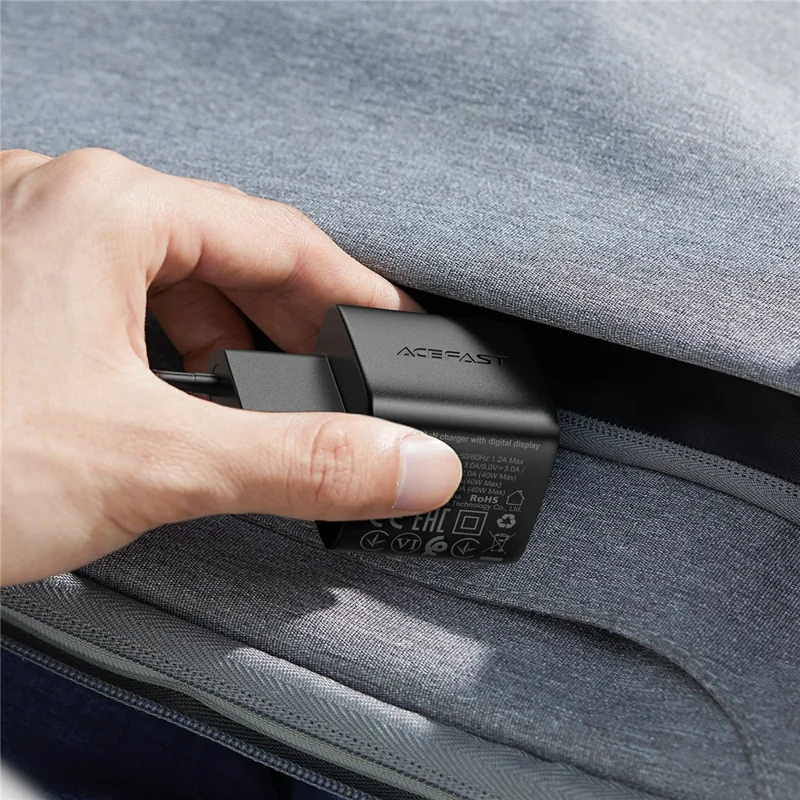 ACEFAST A135 PD 40W GaN Charger USB-C Fast Charging Power Adapter with Digital Display for Phones / Tablets, EU Plug - Black