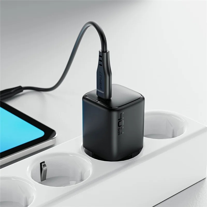ACEFAST A136 PD 40W Mini GaN USB-C Fast Charger High Power Portable Wall Charger Adapter (EU Plug) - Black