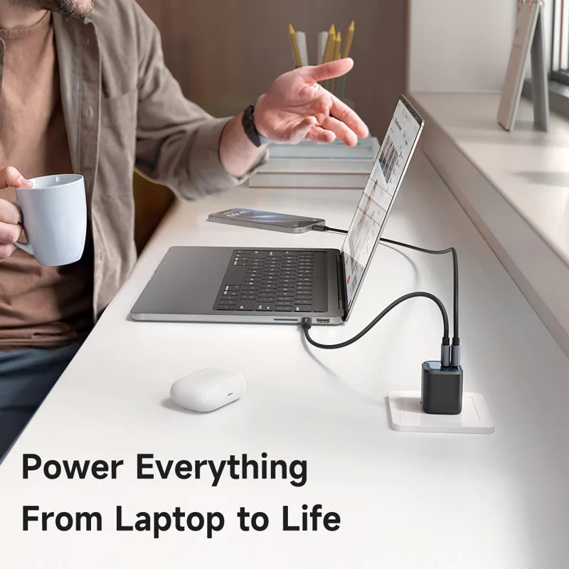 MCDODO CH-1022 US Plug 45W Fast Charging Adapter Dual USB-C GaN Charger for iPhone iPad MacBook Samsung - Black