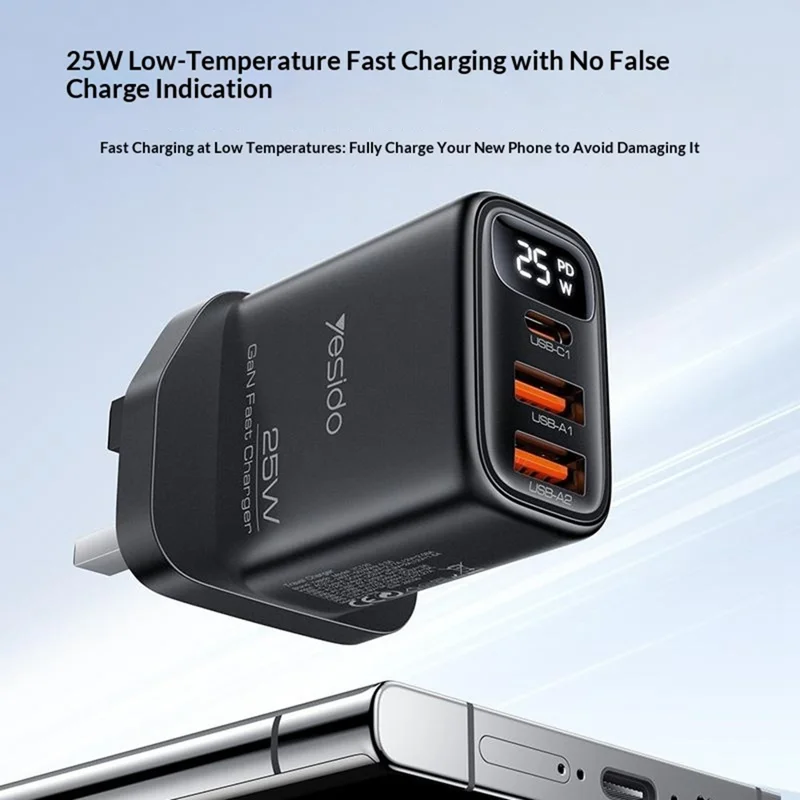 YESIDO YC163C 25 Вт Быстрое зарядное устройство с USB-C кабелем USB-C Цифровой дисплей 3-портовый адаптер питания, Великобритания вилка - Черный