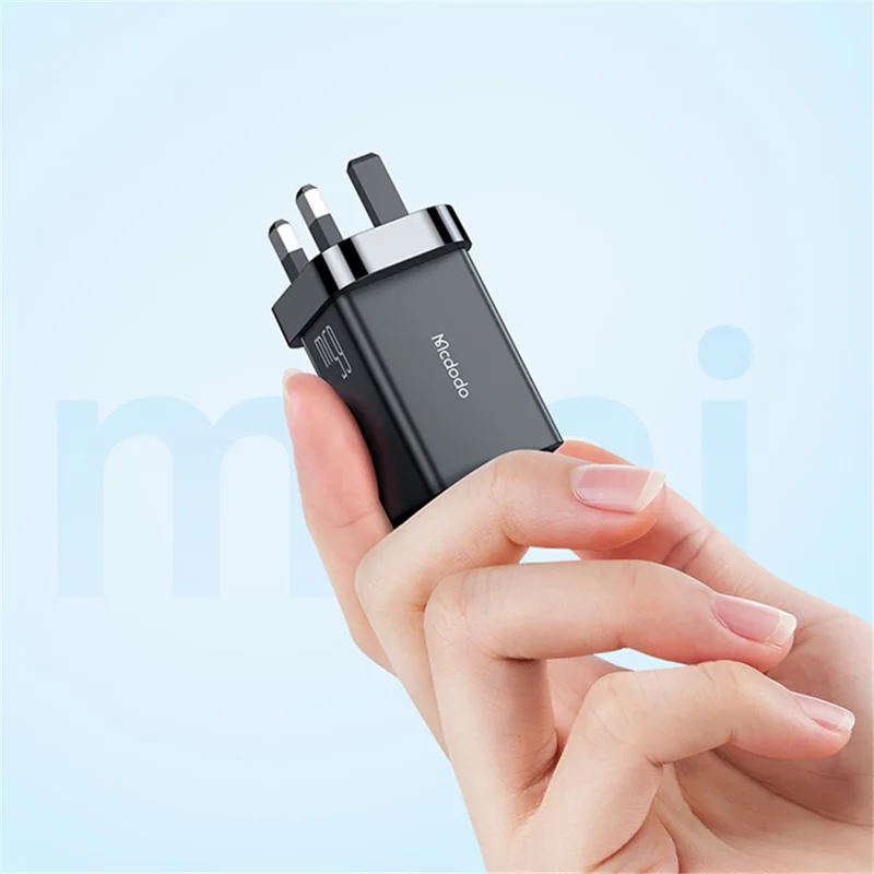 MCDODO CH-15 MDD 65W GaN 5 Mini Fast Charger Wall Charger Adapter Portable 3-Ports Quick Charger Set with Type-C Charging Cable - UK Plug