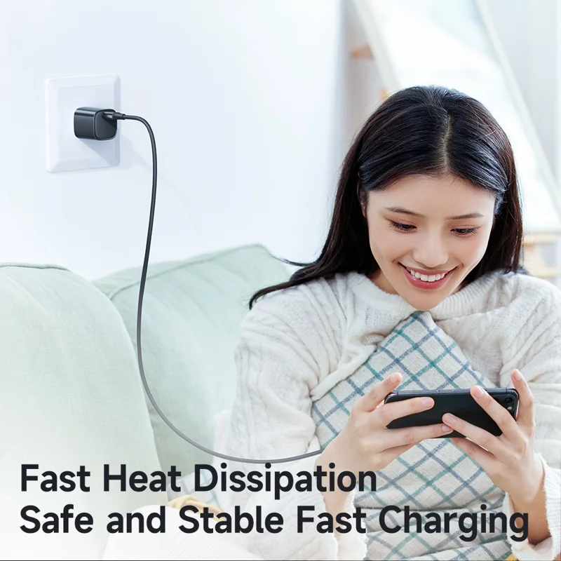 MCDODO Nano Series PD 20W Phone Fast Charging Adapter Singe Type-C Port Wall Charger - Black / US Plug