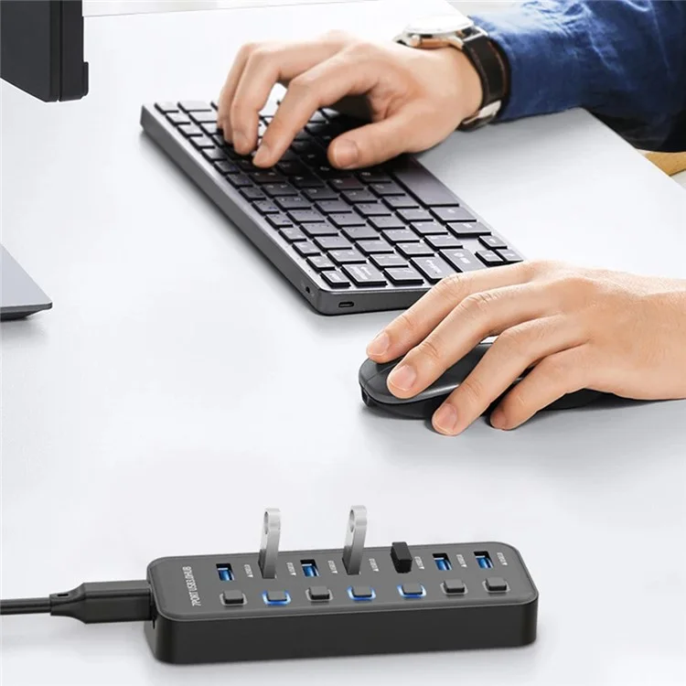 U307 7-Port USB 3.0 Hub Splitter without LED Lights with Individual On / Off Switches for PC  /  Smart TV