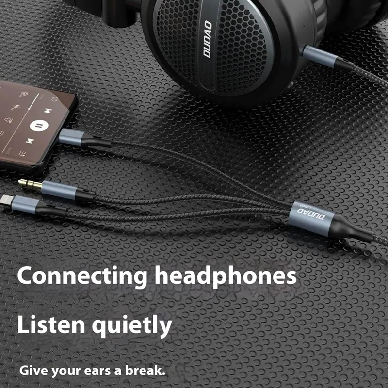 DUDAO L12Pro 3-in-1 Aux Audio Cable 3.5mm to Type-C / iP / 3.5mm Conversion Cable