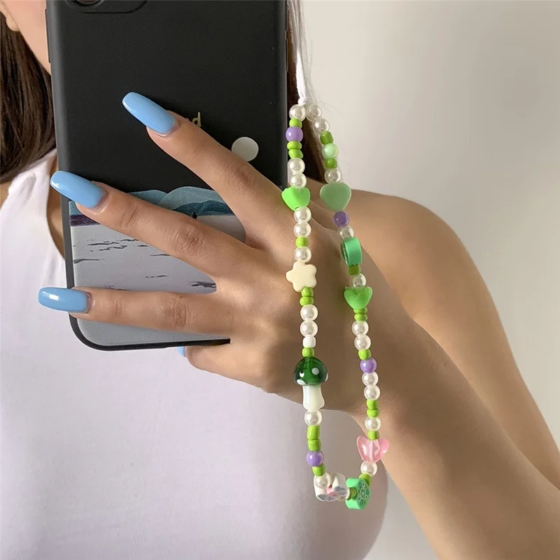 20cm Phone Lanyard Mushroom Pearl Tassel Design Acrylic Beaded Strap Wrist Chain Mobile Accessory - 0034