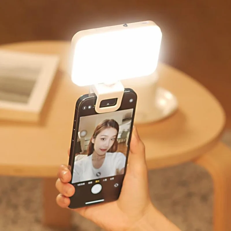 F8 Clip-On Phone Fill Light Mini Portable LED Photography Light with 360° Rotatable Bracket for Food Ambiance Live Streaming - Black