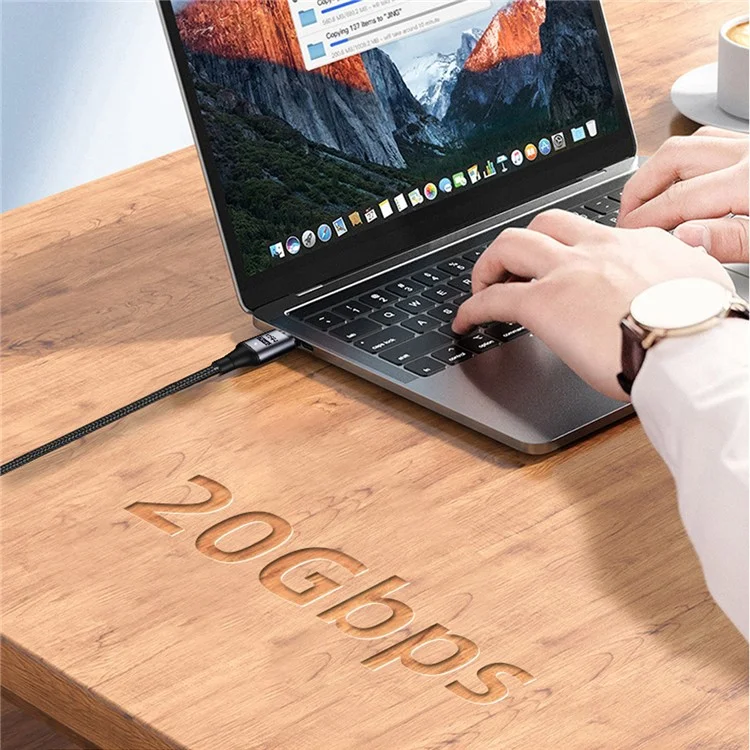 Connettore magnetico USB-C a 90 gradi UC-034-LP Cavo USB4 da 20 Gbps 100 W per ricarica e video 8K / 5K
