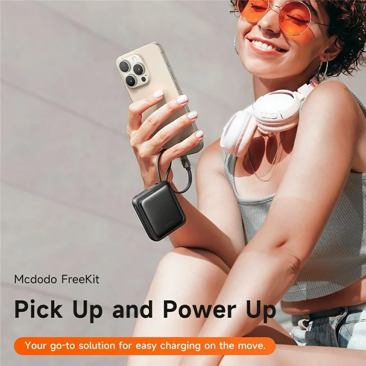 MCDODO MC-255 Freekit 10000mAh Mini Power Bank Portable Phone Charger with Built-In Cables 22.5W Fast Charging
