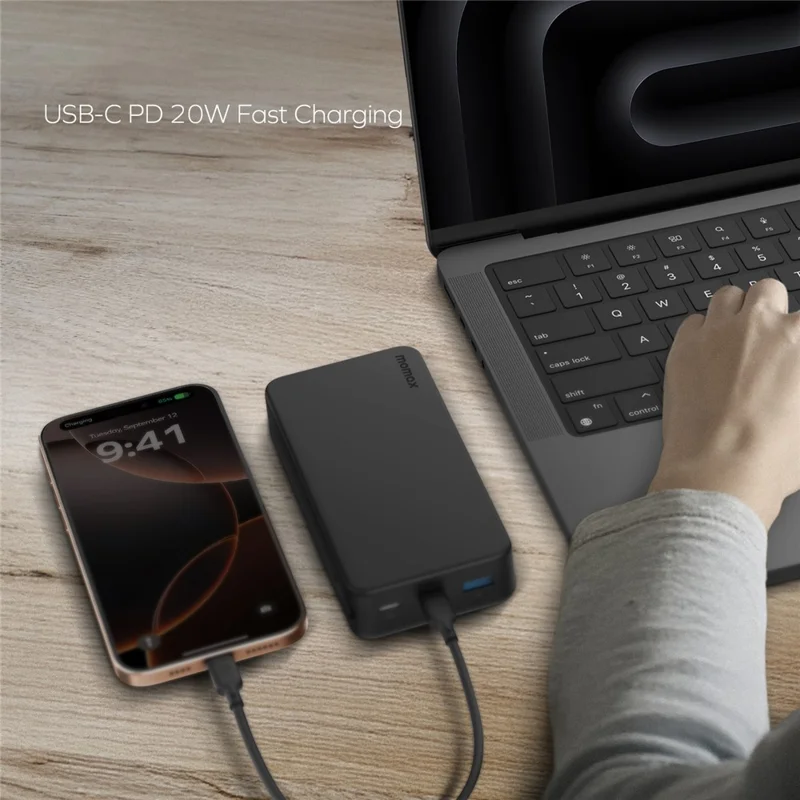 MOMAX 1-Power Vital Batterie Externe 20000mAh PD 20W Charge Rapide 2 Type-C + 1 USB-A Chargeur de Téléphone - Blanc
