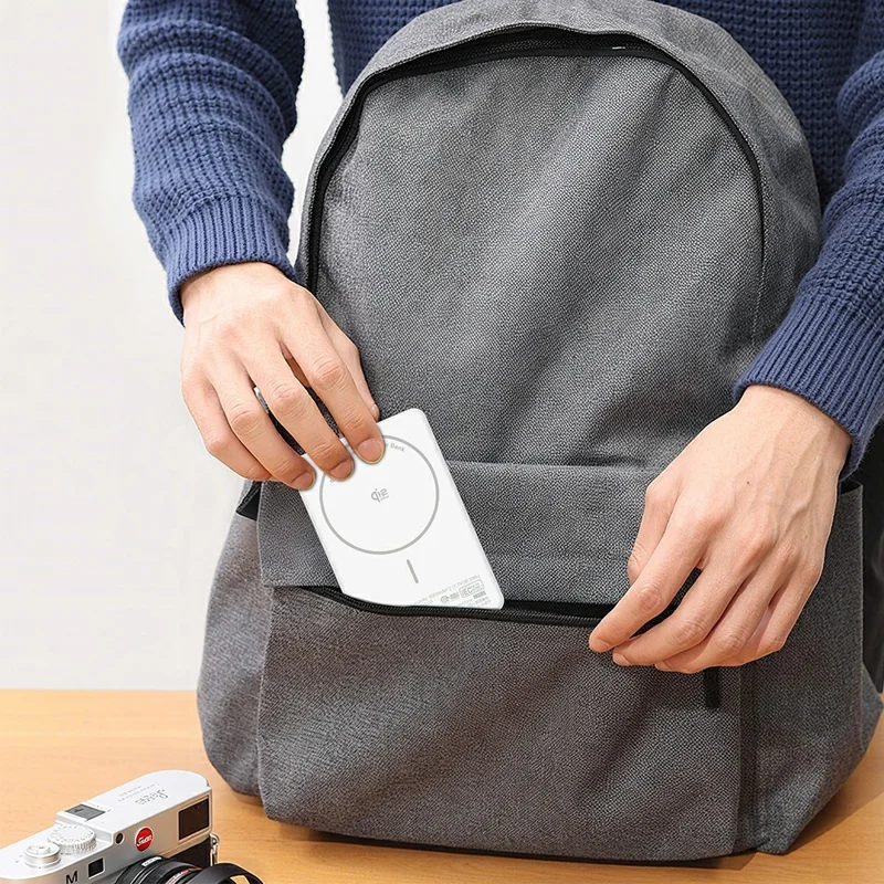 YF-P31 10000mAh Magnetisches Powerbank mit Digitalanzeige 25W Kabelloses Laden + PD 45W Schnellladegerät Akkupack - Weiß