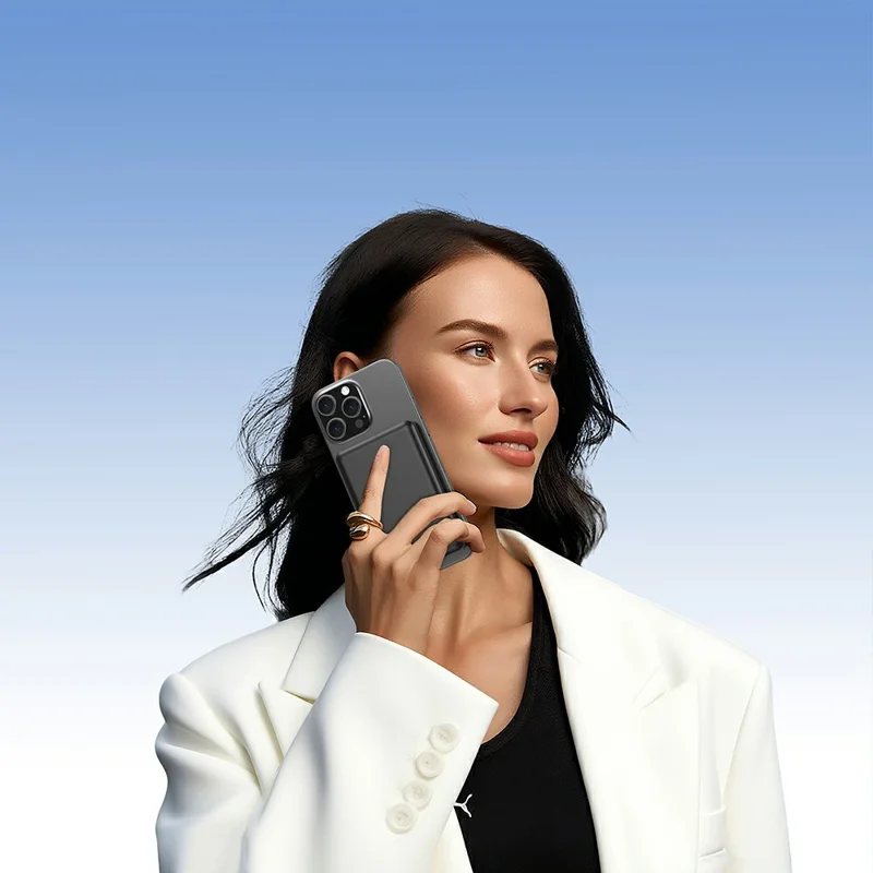 YF-P30 50000mAh باور بانك مغناطيسي بشحن لاسلكي 15 واط + شاحن سريع PD 30 واط - أسود