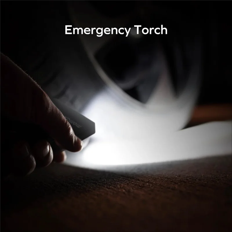 MOMAX 1-Power Badge+ Power Bank Wireless Tracker 2510mAh Smart Locator with Flashlight - Black