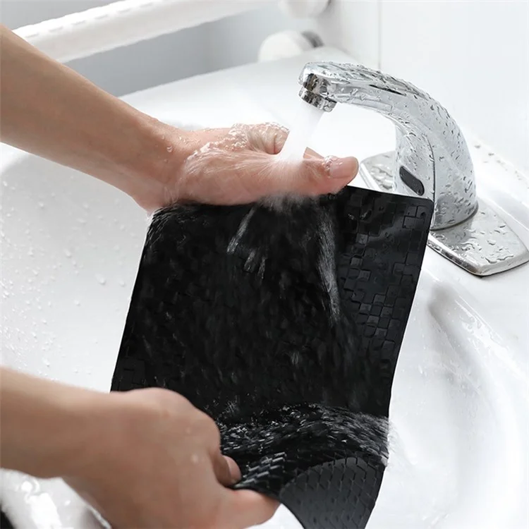 BAVISS B-006 13*8cm Traceless Sticky Pad Non-slip PU Car Dashboard Mat for Phone Keychain, Size S - Black