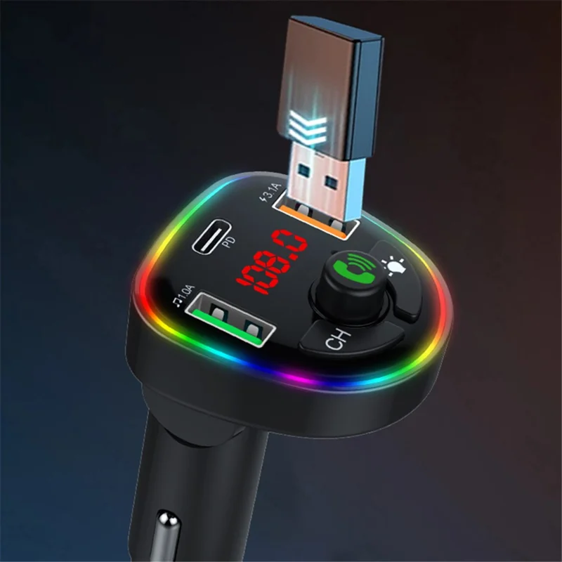 P24 Car Bluetooth Música Detección de Voltaje de Reproductor 1 Tipo-c + 2 Cargador de Automóvil USB