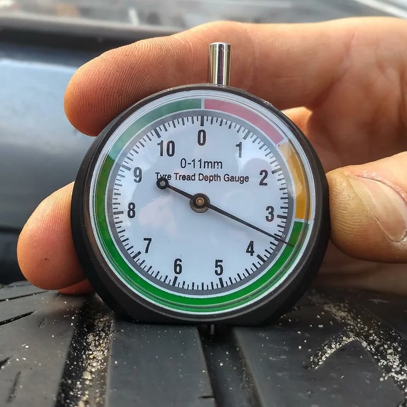 Reifentiefenmessgerät Auto-Reifenprofilmessgerät Messschieber Hochpräzises Reifenmessgerät