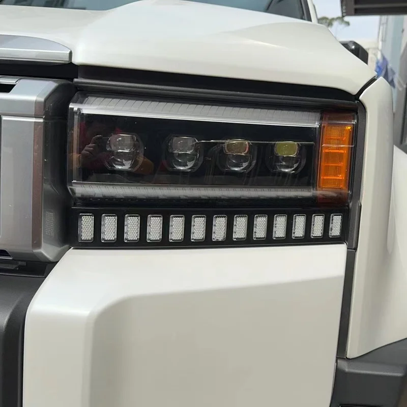 WINAUTO MCL1008AYB Für Prado 2024 Dreifarbige LED-Tagfahrlichter mit fließendem Blinkersignal