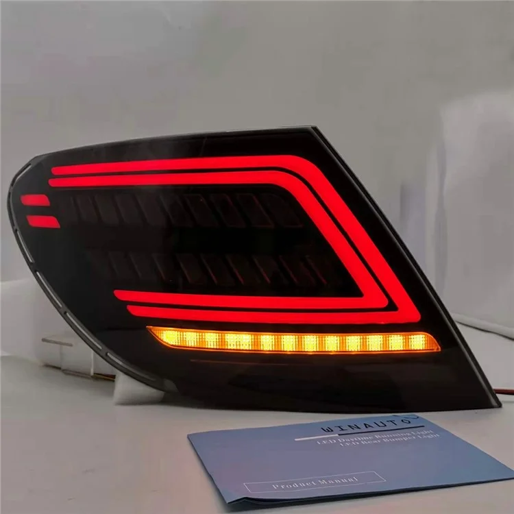 WINAUTO MCT188AS 2PCS LED Feux arrière Feu de voiture pour W204 Grade C C180 C200 C260 C300 2007-2014 - Rouge