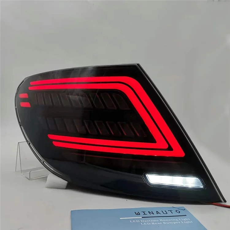 WINAUTO MCT188AS 2PCS LED Feux arrière Feu de voiture pour W204 Grade C C180 C200 C260 C300 2007-2014 - Rouge