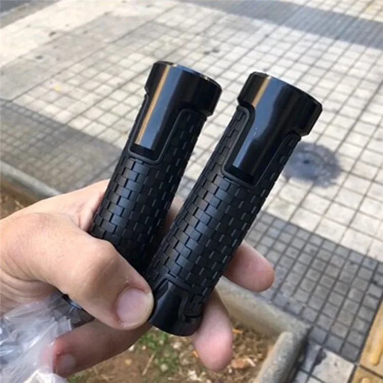 1 Pair Motorcycle Handlebar Grips Aluminum Alloy Rubber Motorbike Anti-Slip Handlebar Cover - Silver