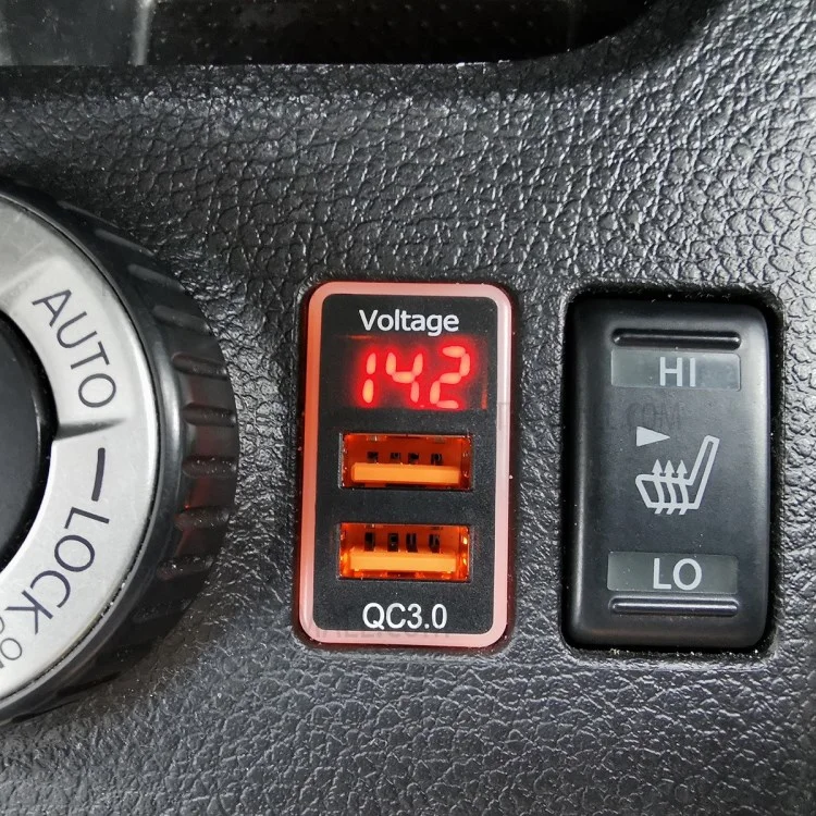 USB QC3.0 Dual Port Voltage Display Car Charger Socket Fast Phone Charging Adapter for Nissan