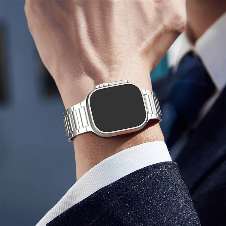 Pour Apple Watch Series 10 42mm / 9 8 7 41mm / SE (2023) SE (2022) SE 6 5 4 40mm / 3 2 1 38mm Bracelet Bande de Remplacement en Alliage de Titane - Titane