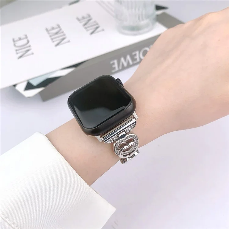 Für Apple Watch 10 46mm / Ultra 2 / Ultra 49mm / 9 8 7 45mm / SE (2023) SE (2022) SE 6 5 4 44mm / 3 2 1 42mm Herz Design Zinklegierung Uhrenarmband - Silber