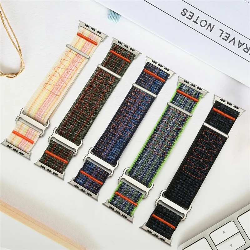 Für Apple Watch Series 10 42mm / 9 8 7 41mm / SE (2023) SE (2022) SE 6 5 4 40mm / 3 2 1 38mm Magic Tape Strap Verstellbares Nylon-Armband - Schwarz+Blau