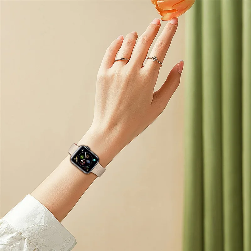 Für Apple Watch 10 46mm / Ultra 2 / Ultra 49mm / 9 8 7 45mm / SE (2023) SE (2022) SE 6 5 4 44mm / 3 2 1 42mm Rose Silikon-Band - Rot