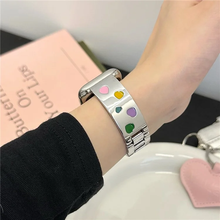 For Apple Watch 10 46mm / Ultra 2 / Ultra 49mm / 9 8 7 45mm / SE (2023) SE (2022) SE 6 5 4 44mm / 3 2 1 42mm Epoxy Heart Pattern Metal Strap - Starlight