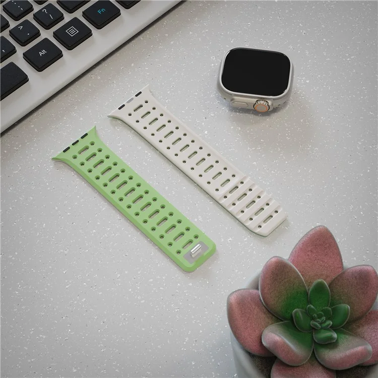 For Apple Watch 10 42mm / 9 8 7 41mm / SE (2023) SE (2022) SE 6 5 4 40mm / 3 2 1 38mm Magnetic Silicone Sport Band - Mint Green  /  Starlight