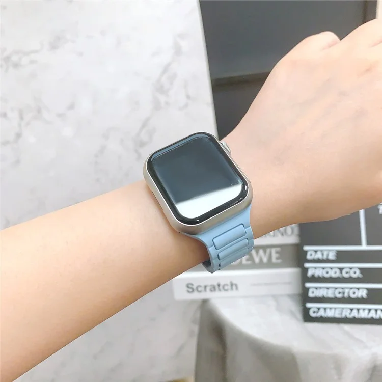 Per Apple Watch 10 42mm / 9 8 7 41mm / SE (2023) SE (2022) SE 6 5 4 40mm / 3 2 1 38mm Cinturino in silicone per orologio - Blu baby