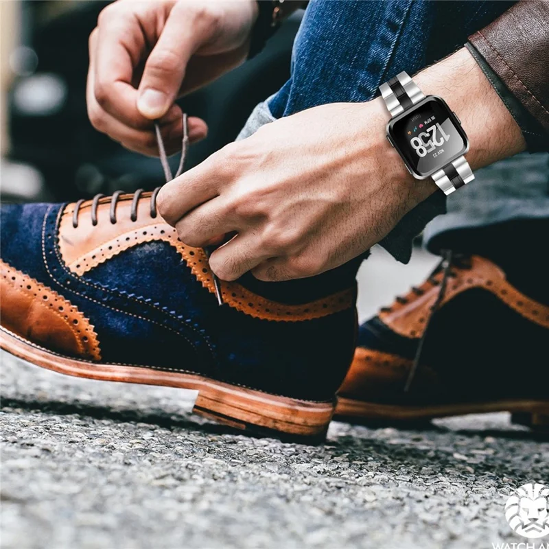 Catena in acciaio inossidabile a tre perline per cinturino di ricambio Fitbit Versa/Versa 2 - Nero