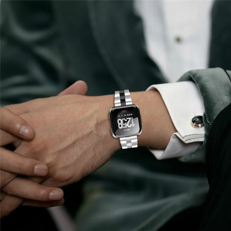 Catena in acciaio inossidabile a tre perline per cinturino di ricambio Fitbit Versa/Versa 2 - Nero