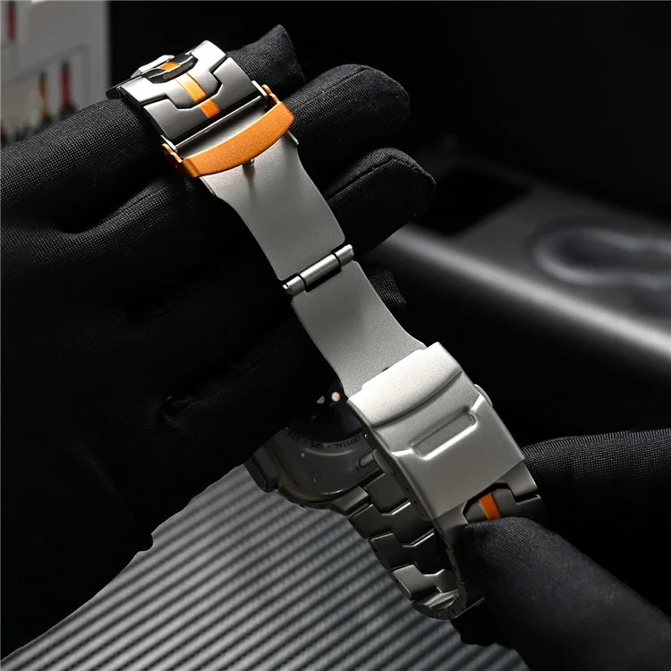 Pulseira de Relógio de Metal para Apple Watch Series 10 46mm / Ultra 2 Ultra 49mm / Series 9 8 7 45mm / SE (2023) SE (2022) SE 6 5 4 44mm / 3 2 1 42mm - Titânio+Laranja