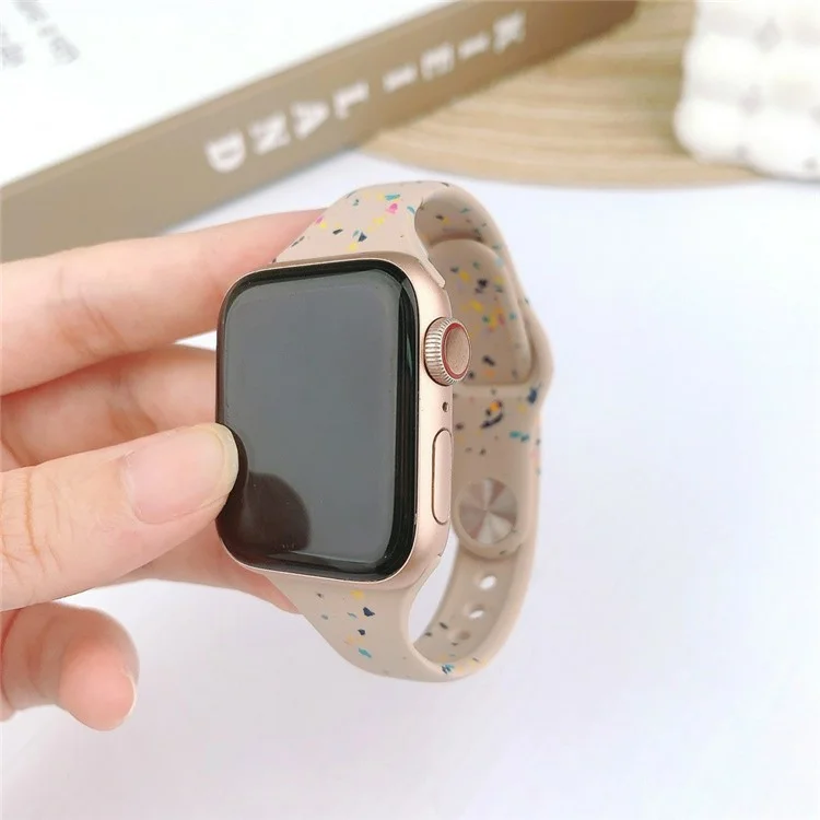 Bracelete de Silicone para Apple Watch Series 10 42mm / 9 8 7 41mm / SE (2023) SE (2022) SE 6 5 4 40mm / 3 2 1 38mm - Preto
