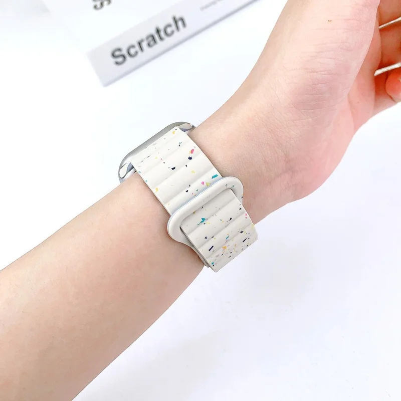 Magnetic Silicone Strap for Apple Watch Series 10 42mm / 9 8 7 41mm / SE (2023) SE (2022) SE 6 5 4 40mm / 3 2 1 38mm - White